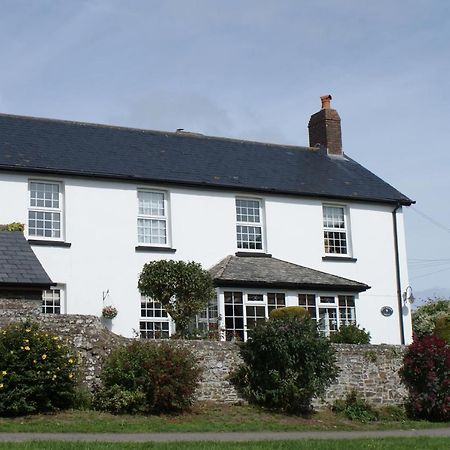 Great Philham House B&B Hartland Bagian luar foto